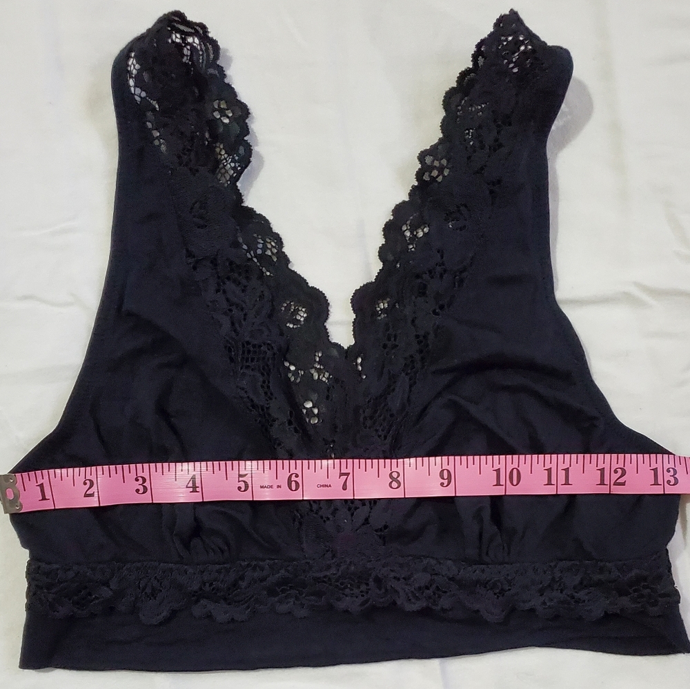 Intimately Free People Black Lace Bralette size Medium - Picture 3 of 5